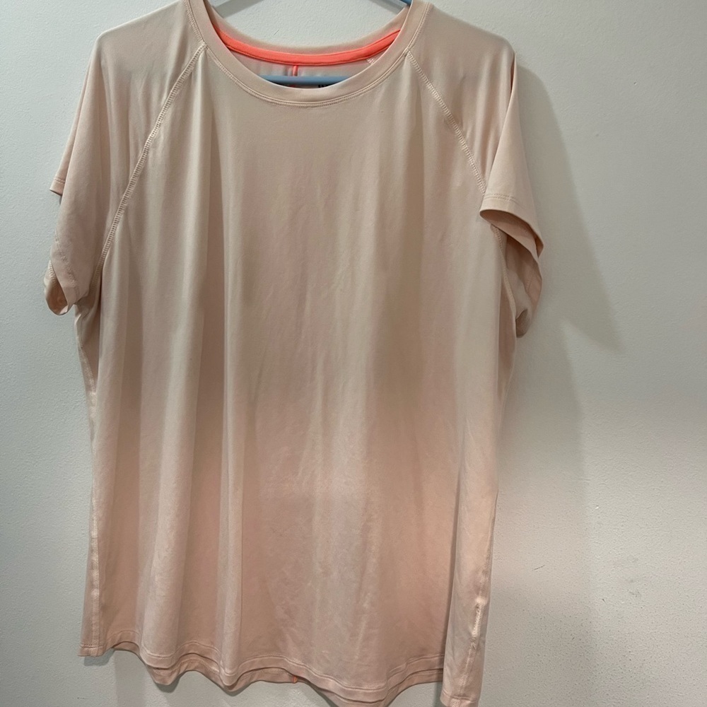 𝅺CHAMPION Activewear Pink Athletic Short Sleeve Top